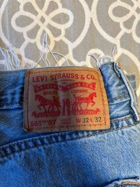 Levi's Light Blue 565 Loose Fit Straight Jeans
